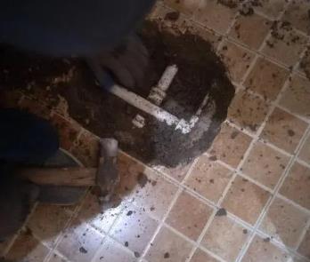 万柏林卫生间漏水维修公司为您分享下卫生间渗水如何处理及注意事项